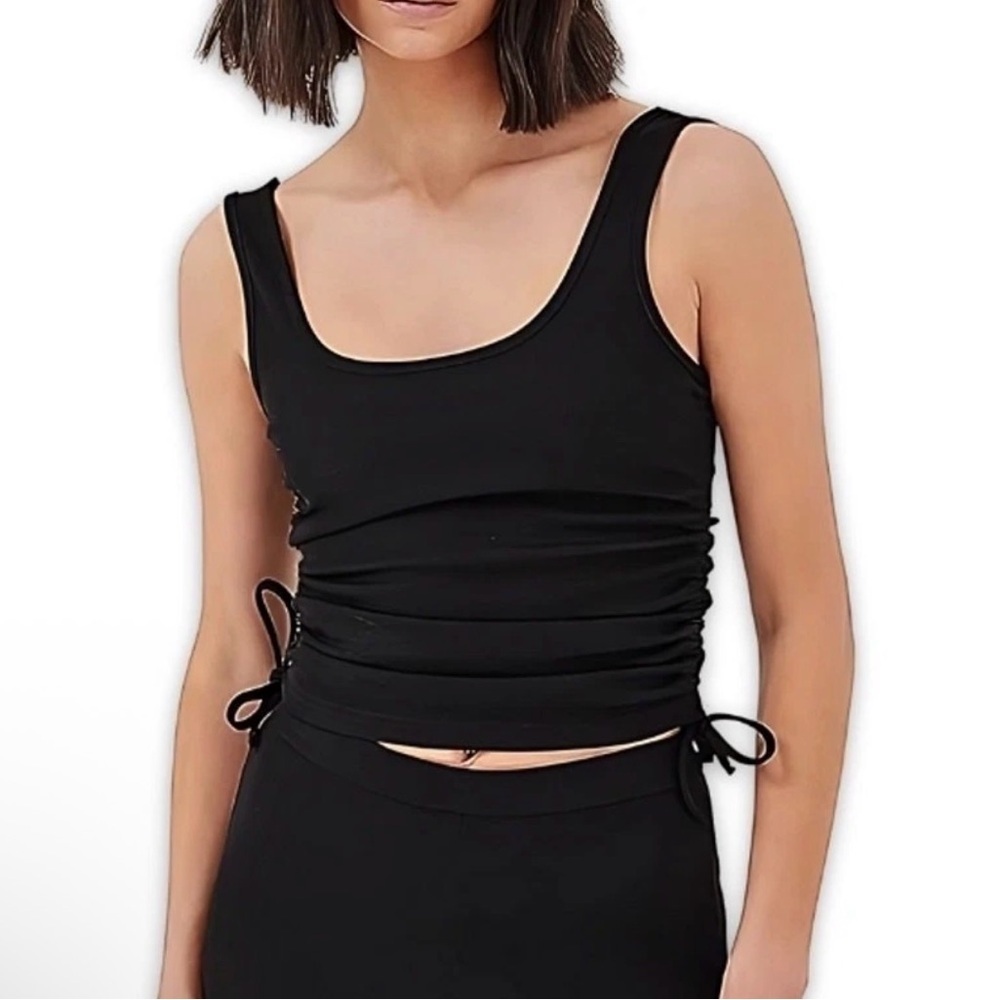 4th & Reckless Annoushka Tank Top Ruched Side Scoop Neckline Soft Black L NWOT